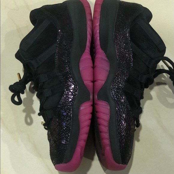 Women’s Air Jordan 11 Low 'Rook to Queen' size 9.5 - Picture 5 of 10